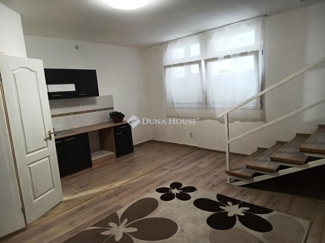 Eladó téglalakás, VII. kerületben, Szövetség utcában