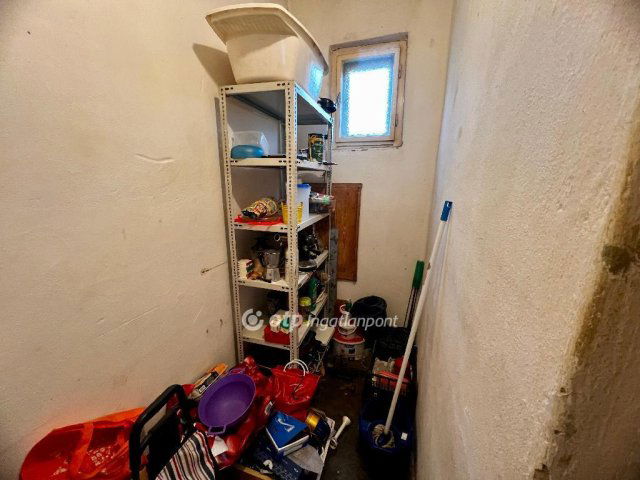 Eladó családi ház, Kompolton 29.9 M Ft, 3 szobás