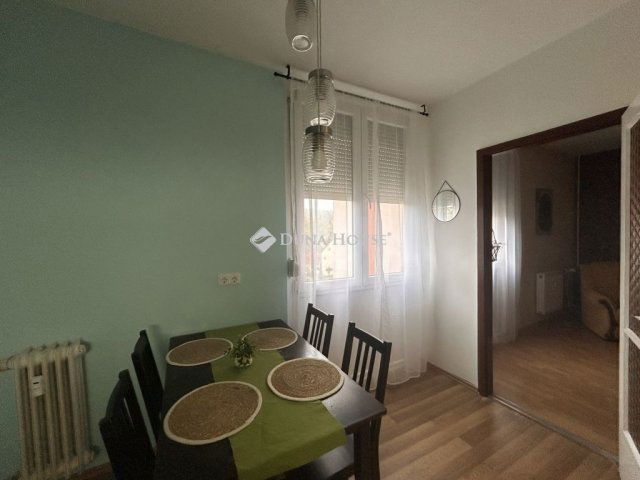 Eladó téglalakás, Zalaegerszegen 29.5 M Ft, 1 szobás