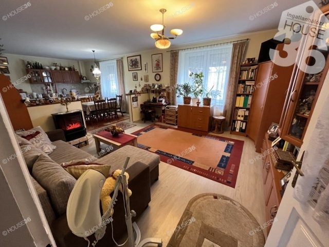 Eladó családi ház, Tolnán 47.75 M Ft, 3 szobás