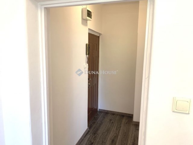 Kiadó panellakás, albérlet, Debrecenben 255 E Ft / hó, 2 szobás