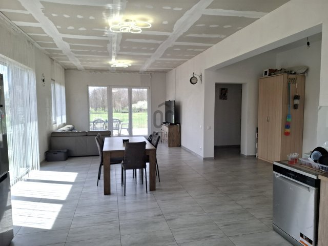 Eladó családi ház, Nagykátán 87.5 M Ft, 5 szobás