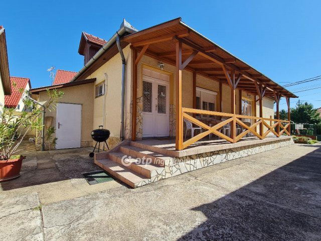Eladó családi ház, Hajdúszoboszlón 74.9 M Ft, 4 szobás