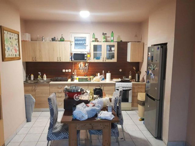 Eladó családi ház, Demecseren 9.9 M Ft, 2 szobás