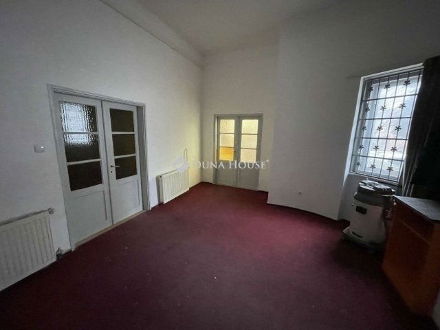 Eladó családi ház, Szegeden 163.78 M Ft, 3 szobás