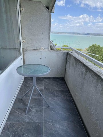 Eladó nyaraló, Balatonföldváron 55 M Ft, 1 szobás