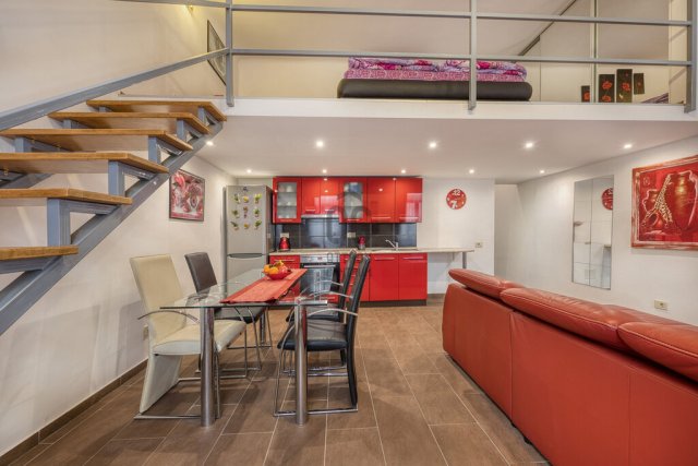 Eladó téglalakás, Budapesten, VII. kerületben 125 M Ft, 2 szobás