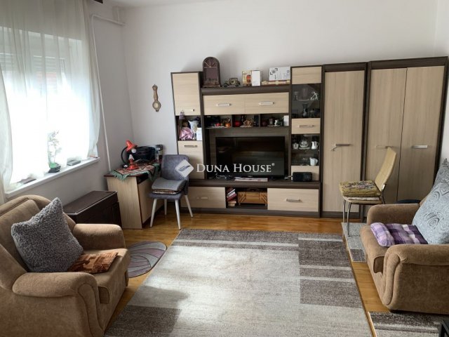 Eladó családi ház, Szolnokon 41 M Ft, 3 szobás