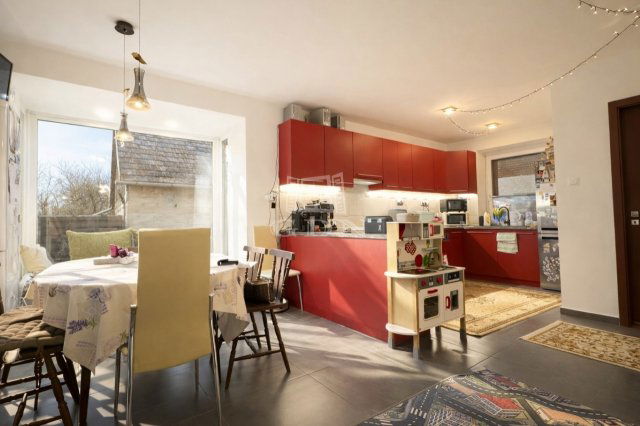 Eladó családi ház, Sárbogárdon 85 M Ft, 4 szobás