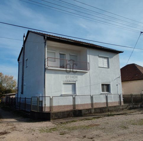Kiadó családi ház, albérlet, Pusztaszabolcson 750 E Ft / hó