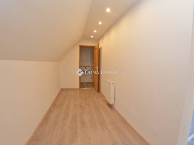Eladó ikerház, Budapesten, XIX. kerületben 139.9 M Ft, 5 szobás