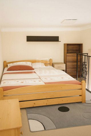 Eladó téglalakás, Budapesten, II. kerületben 61.9 M Ft, 1 szobás