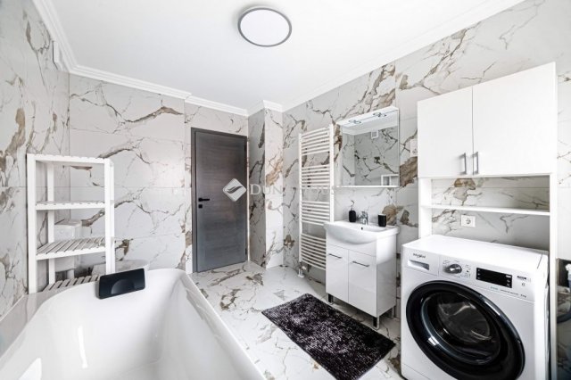 Eladó családi ház, Budapesten, XVIII. kerületben 249 M Ft