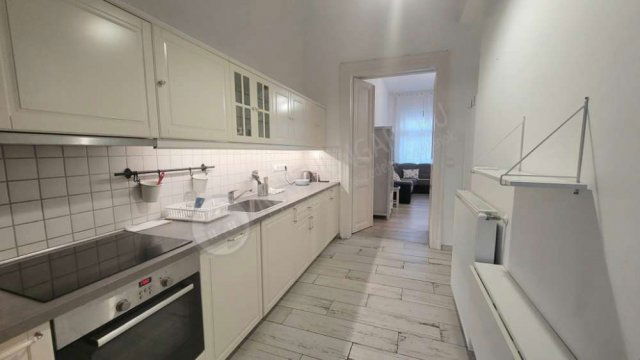 Eladó téglalakás, VII. kerületben, Péterfy Sándor utcában