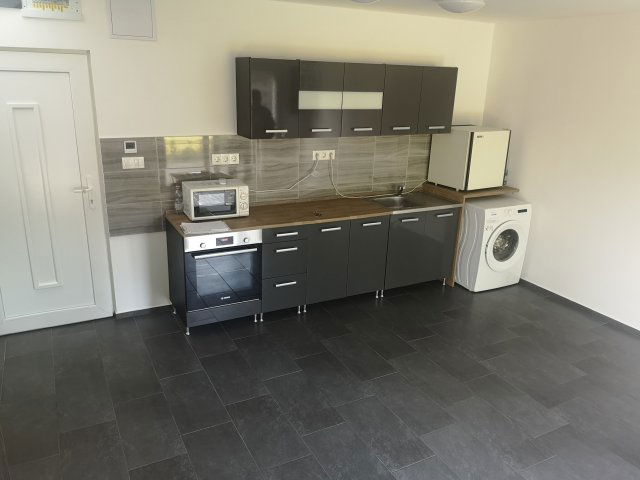 Eladó téglalakás, Fonyódon 56 M Ft, 1+1 szobás