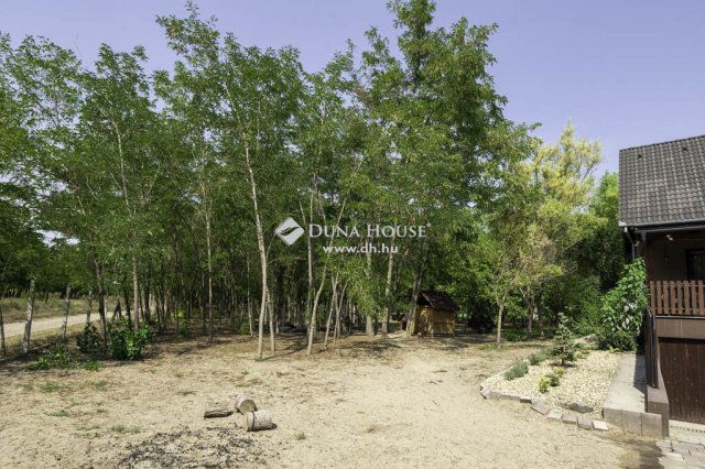 Eladó családi ház, Kecskeméten 120 M Ft, 6 szobás