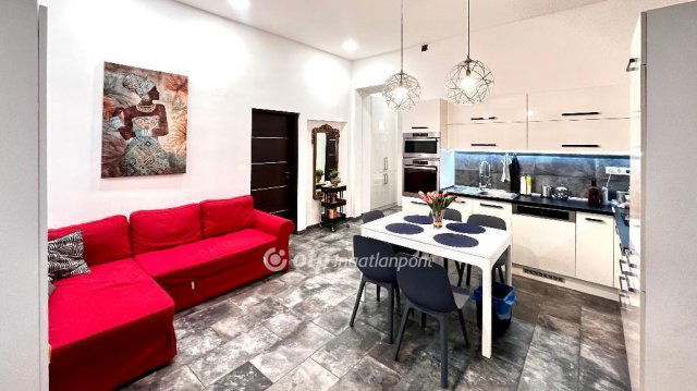 Eladó téglalakás, Budapesten, XIV. kerületben 82.5 M Ft