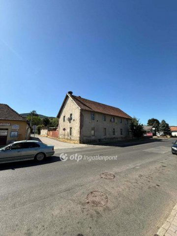 Eladó ipari ingatlan, Tokajban 171 M Ft / költözzbe.hu