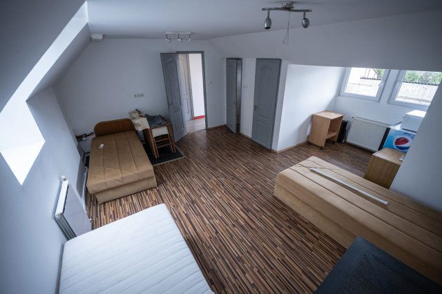 Kiadó családi ház, albérlet, XV. kerületben, Klapka György utcában