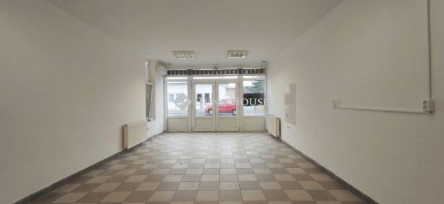 Kiadó üzlethelyiség, Pécsett 150 E Ft / hó