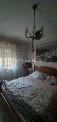 Eladó családi ház, Vecsésen 115.9 M Ft, 4 szobás