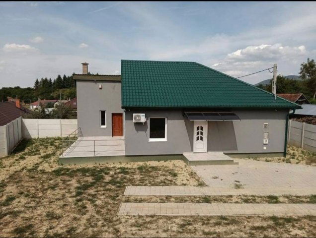 Eladó családi ház, Abaújváron 86 M Ft, 3 szobás