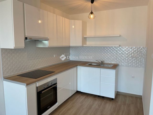 Kiadó téglalakás, albérlet, Nagykátán 180 E Ft / hó, 1 szobás