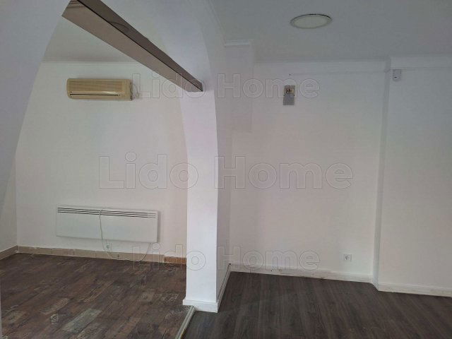 Kiadó üzlethelyiség, Keszthelyen 150 E Ft / hó, 2 szobás