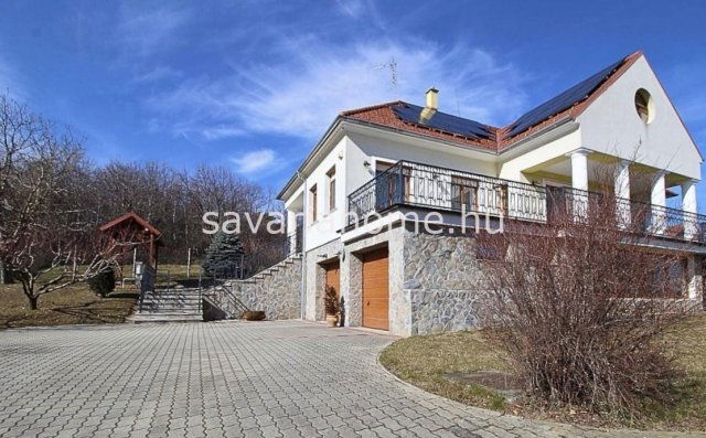 Eladó családi ház, Bozsokon 290 M Ft, 6 szobás