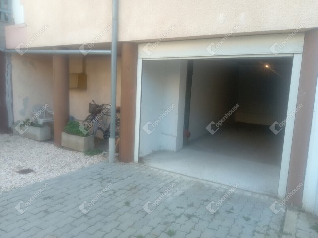 Eladó garázs, Szegeden 8.5 M Ft / költözzbe.hu