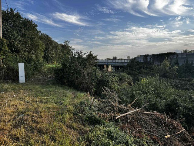 Eladó telek, Tatabányán, Hegyalja úton 5.5 M Ft