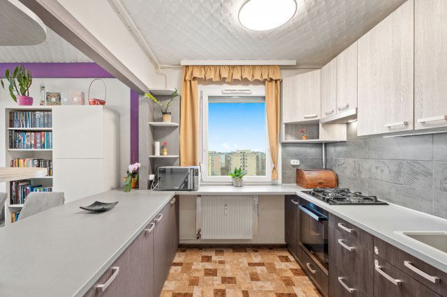 Eladó panellakás, XX. kerületben, Lajtha László utcában