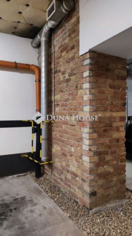 Eladó üzlethelyiség, Budapesten, VI. kerületben 190 M Ft