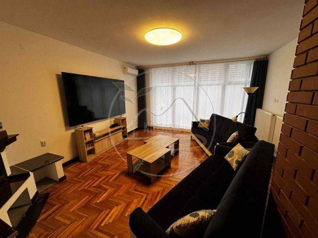 Eladó ikerház, Gyulán 89.9 M Ft, 6 szobás / költözzbe.hu