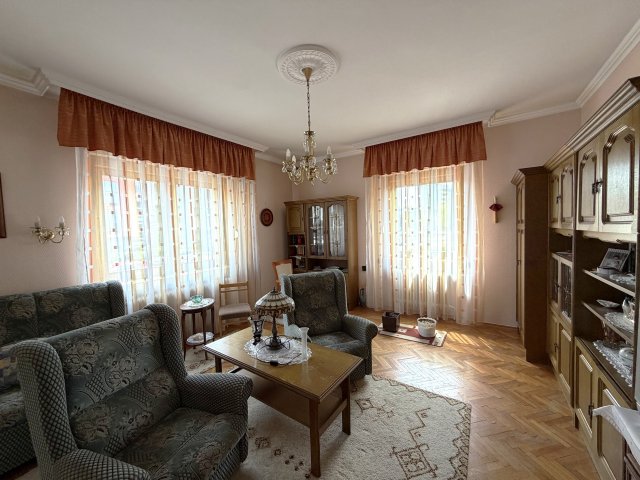 Eladó családi ház, Győrött 105 M Ft, 4 szobás