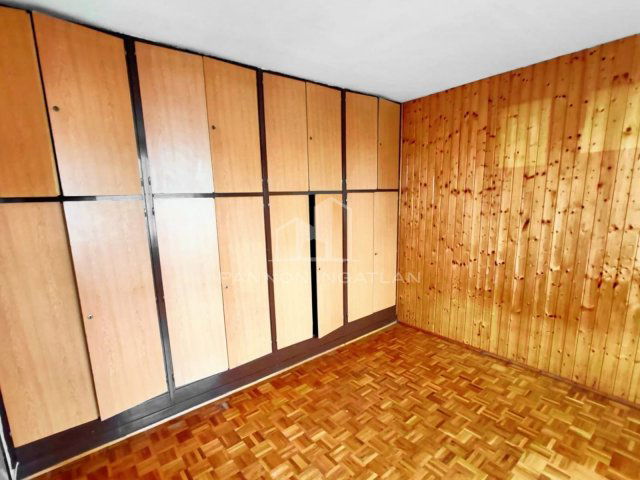 Eladó téglalakás, Veszprémben 79.8 M Ft, 3 szobás