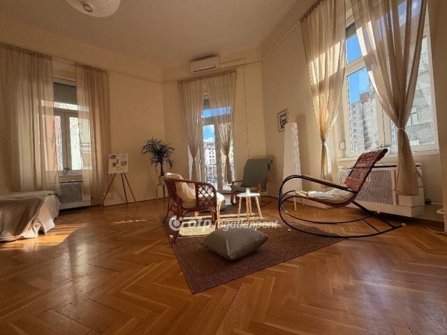 Eladó téglalakás, Budapesten, VIII. kerületben 112 M Ft