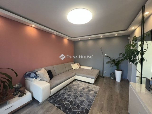 Eladó panellakás, Budapesten, XVIII. kerületben 79.9 M Ft