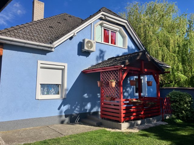 Eladó családi ház, Pomázon 149.9 M Ft, 5 szobás