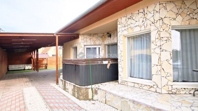 Eladó családi ház, Sződligeten, Meggyfa utcában 155 M Ft