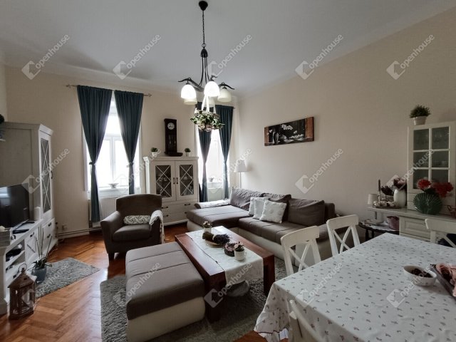 Eladó téglalakás, Sopronban 95.2 M Ft, 3 szobás