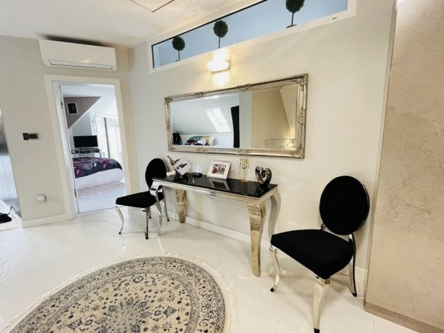 Eladó családi ház, Biatorbágyon 390 M Ft, 6 szobás