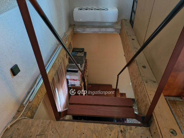 Eladó családi ház, Besenyszögön 19.99 M Ft, 1 szobás