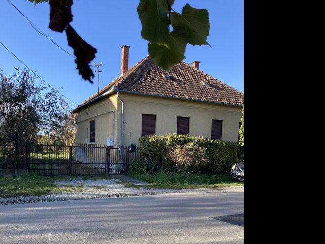 Eladó családi ház, Lentiben 43.9 M Ft, 3 szobás