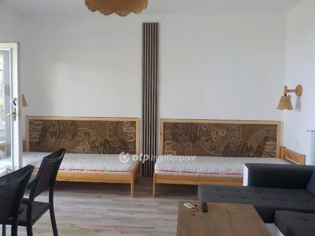 Eladó nyaraló, Balatonbogláron 199 M Ft, 1+1 szobás