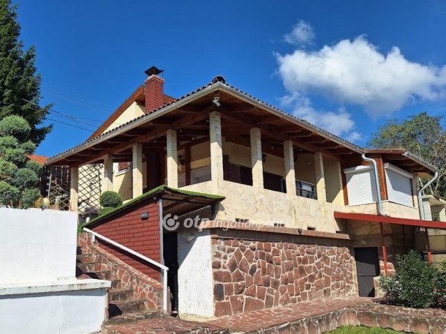 Eladó nyaraló, Balatonalmádiban 95 M Ft, 3 szobás