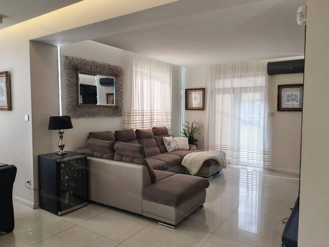 Eladó családi ház, Mogyoródon 189.9 M Ft, 7 szobás