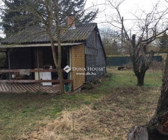 Eladó nyaraló, Pócsmegyeren 23.5 M Ft, 2 szobás