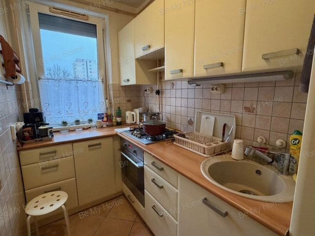 Eladó panellakás, Budapesten, III. kerületben 63.9 M Ft