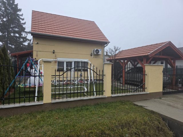 Eladó családi ház, Pusztaszabolcson 65.5 M Ft, 2 szobás